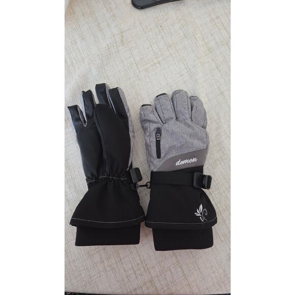 Demon Element Girl Ski Gloves XL Gray Black Waterproof Snowboarding - Picture 2 of 3